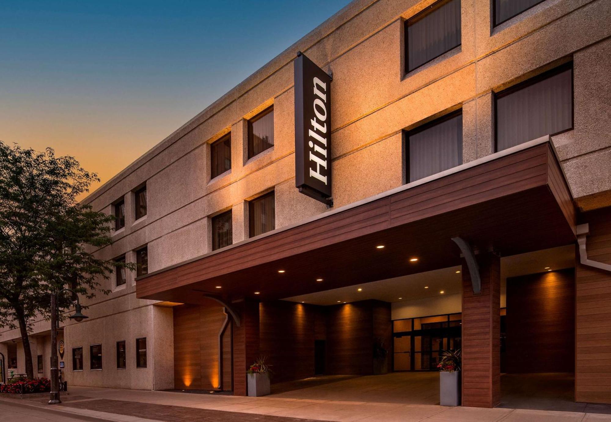 Hilton Appleton Paper Valley Exterior photo